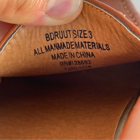 STEVE MADDEN Driving Loafer Tan Slip On Brown Shoes Girls Size 3 - Picture 9 of 10